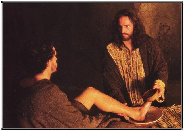Jesus-washing-feet-02